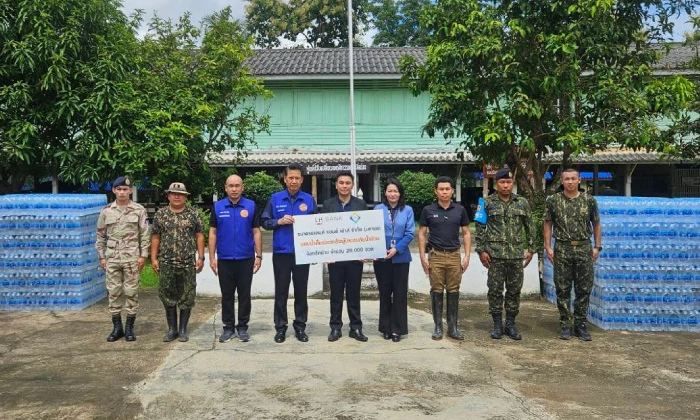 LHFG-Web-Donated-drinking-water-in-Nan-Province